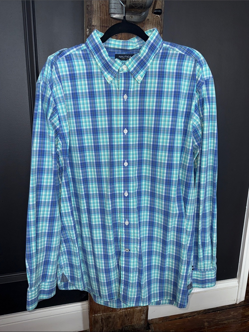 Nautica Men’s Blue & Teal Plaid Button-Down Shirt